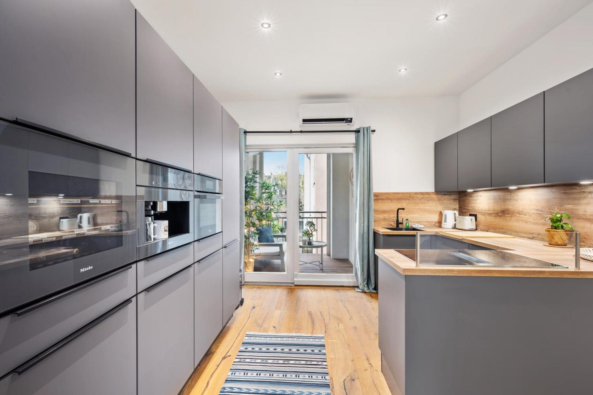 Edler Wohnraum Luxurioeses Stadtstudio Mit Balkon, Kaffeevollautomat & Klima Цвікау Екстер'єр фото